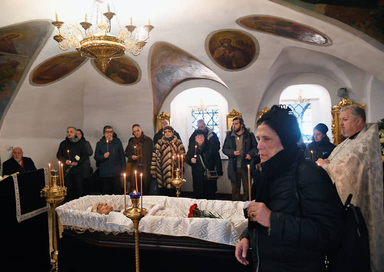 Церемония отпевания правозащитника Сергея Григорьянца в Храме Покрова Пресвятой Богородицы в Медведкове