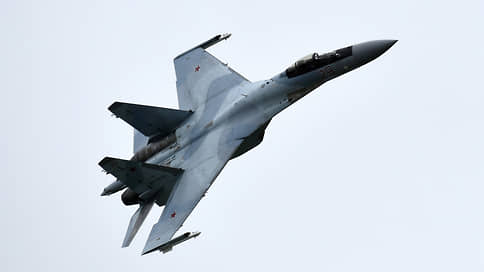 Россия поднимала в воздух истребитель из-за двух стратегических бомбардировщиков США у границы