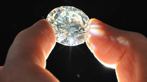 Власти США сообщили о намерении обязать ювелиров из стран G7 доказывать нероссийское происхождение алмазов
