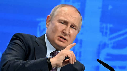 Путин: США совершают ошибку, ограничивая расчеты в долларах по всему миру
