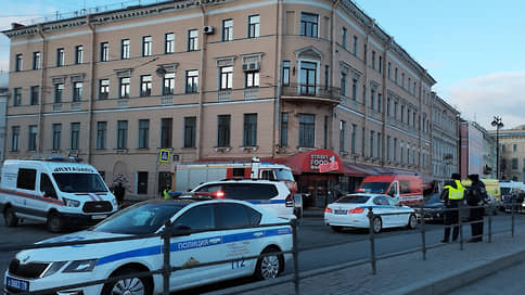 Число пострадавших при взрыве в кафе в Петербурге выросло до 16