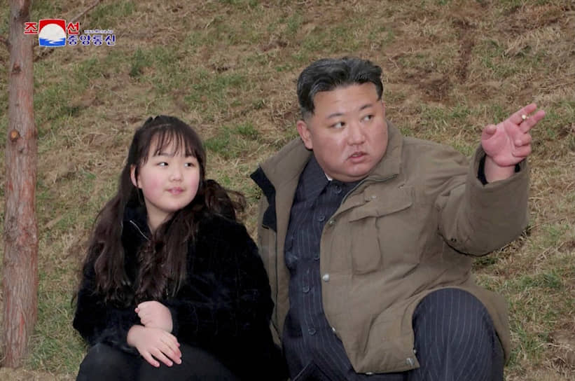 Ким Чен Ын с дочерью