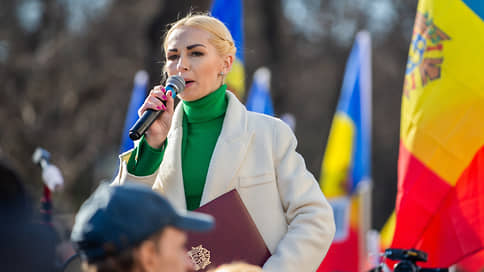 В аэропорту Кишинева задержана вице-председатель оппозиционной партии Шор Марина Таубер