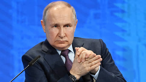 Путин присудил звания Героев Труда пяти россиянам