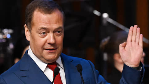 Медведев: пока есть Владимир Зеленский, переговоры с Украиной невозможны