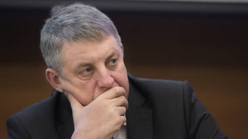Брянский губернатор сообщил о пожаре в жилом доме в результате обстрела