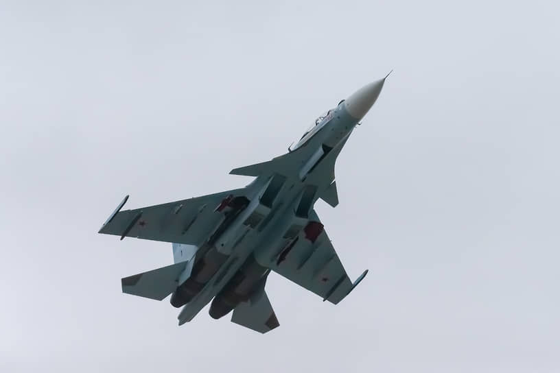Истребитель Су-30