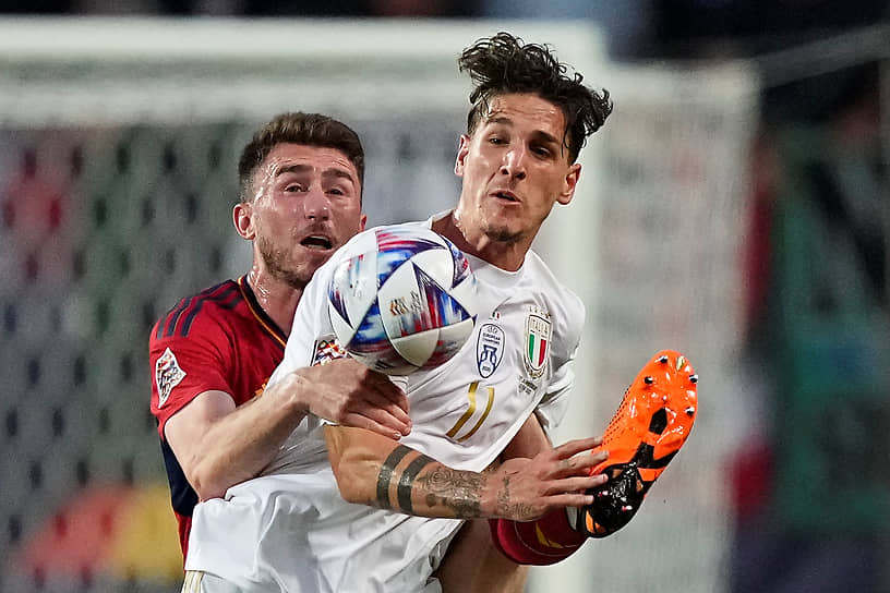 Николо Дзаньоло (справа)