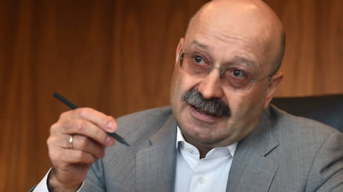 Экс-глава Открытия Задорнов: возвращение валюты укрепит рубль до 85 за доллар // Задорнов: зависшие рупии стали одной из неочевидных причин ослаблени