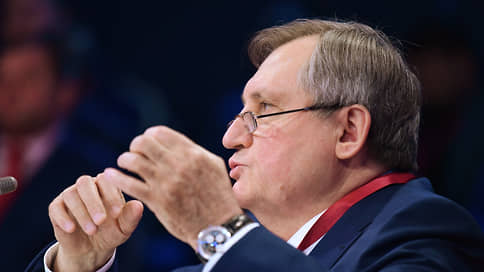 Шульгинов признал влияние валютного курса и ремонта НПЗ на топливный рынок