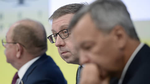 Сенатор Майоров решил сложить полномочия после 12 лет работы