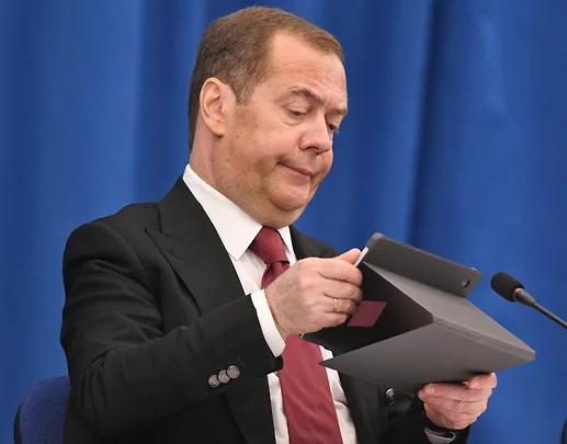 https://iv.kommersant.ru/Issues.photo/NEWS/2023/10/25/KMO_196055_00248_1_t245_145525.webp