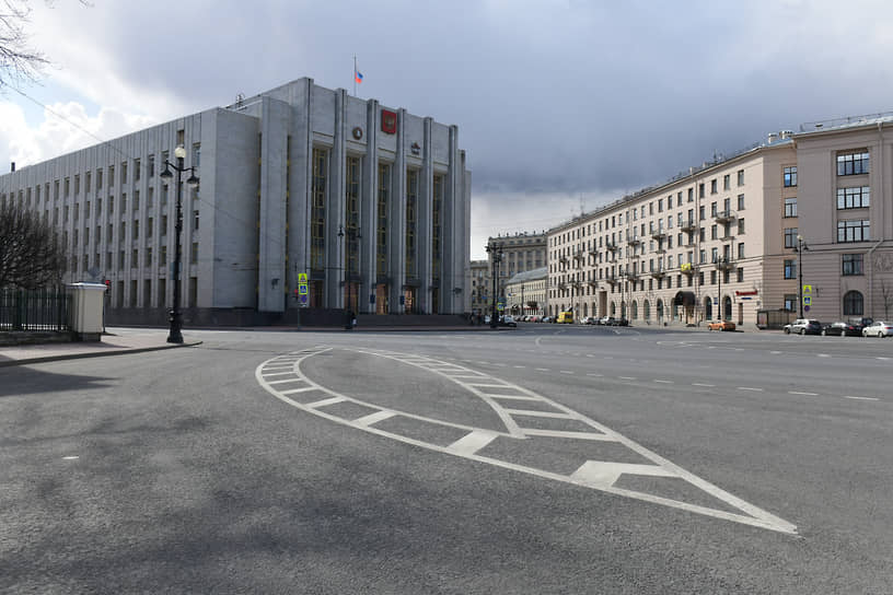 Здание правительства и Законодательного собрания Ленинградской области