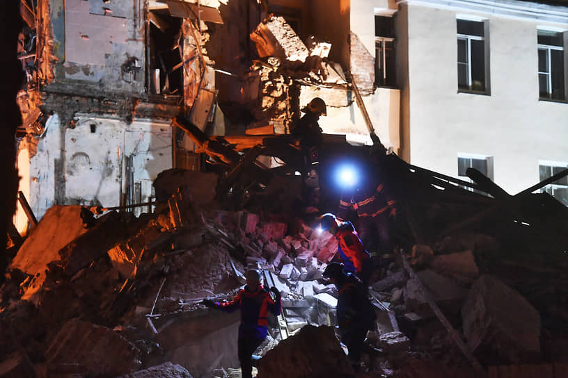 Последствия обрушения расселенного жилого дома на Гороховой, Санкт-Петербург 