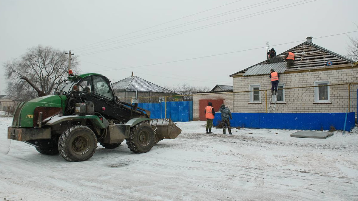 Из-за падения боеприпаса под Воронежем 2 января повреждены более 100 домов  – Коммерсантъ