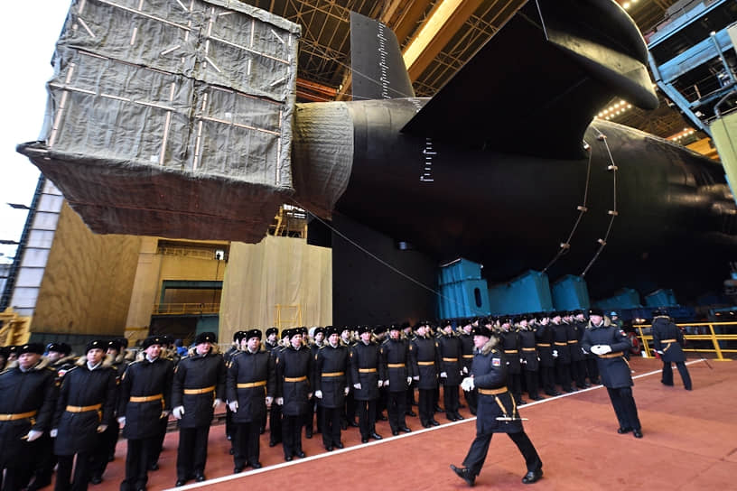 Церемония спуска на воду подводного крейсера «Князь Пожарский» 