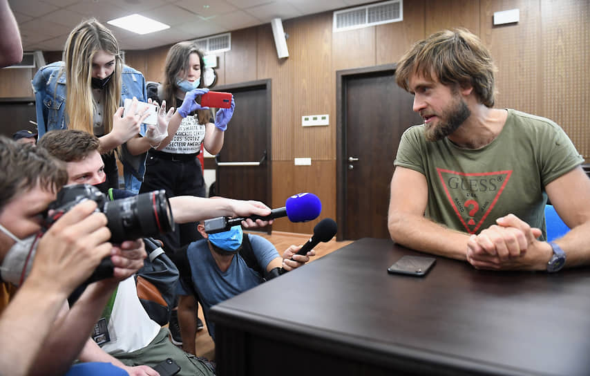 Петр Верзилов (признан иностранным агентом) в 2020 году