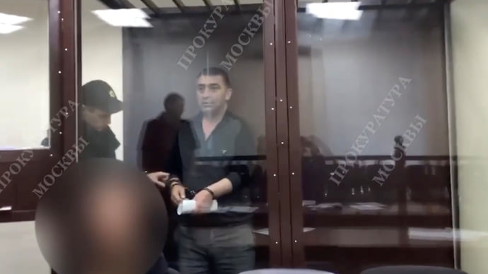 Суд продлил задержание родственников обвиняемого в убийстве москвича из-за спора о парковке