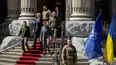 Генсек НАТО прибыл в Киев и призвал к большей помощи ВСУ