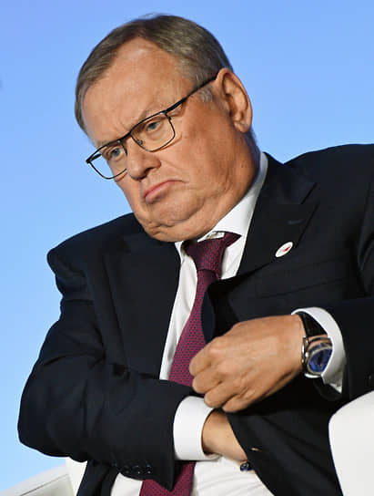 Андрей Костин