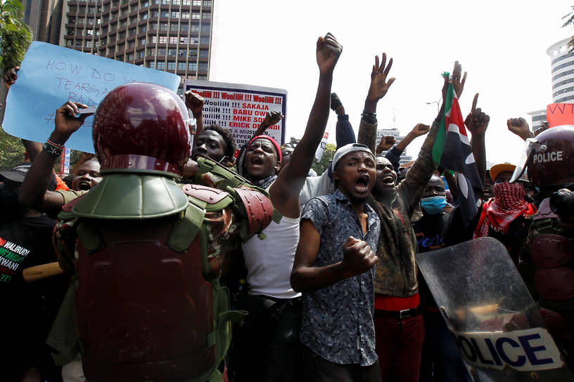 Новая волна протестов в Кении в связи с планами правительства по повышению налогов на ряд товаров и услуг началась в середине июня
