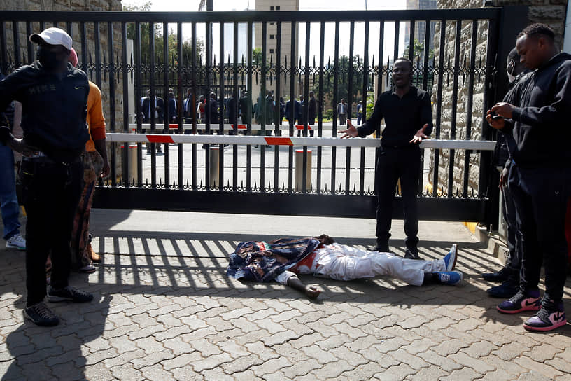 Посольство РФ в Кении сообщило, что обращений от россиян на фоне протестов в Найроби не поступало 