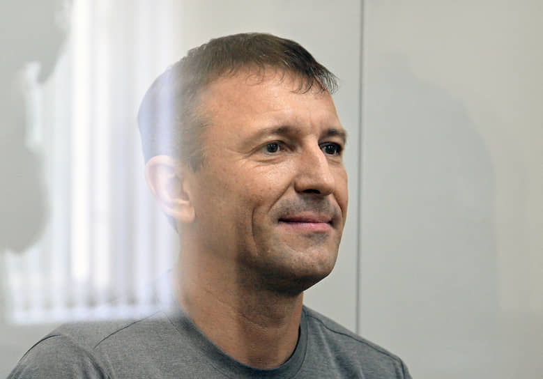 Иван Попов