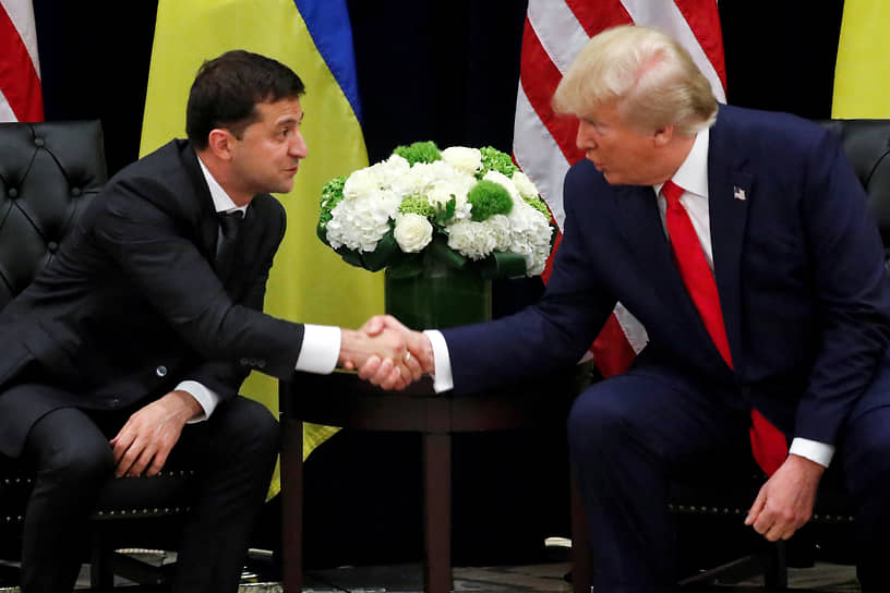 Владимир Зеленский (слева) и Дональд Трамп в 2019 году