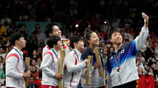 Олимпийские призеры из Южной и Северной Кореи сделали совместное селфи