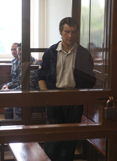 Александр Пичушкин во время рассмотрения его уголовного дела  в Московском городком суде (сентябрь 2007 года)