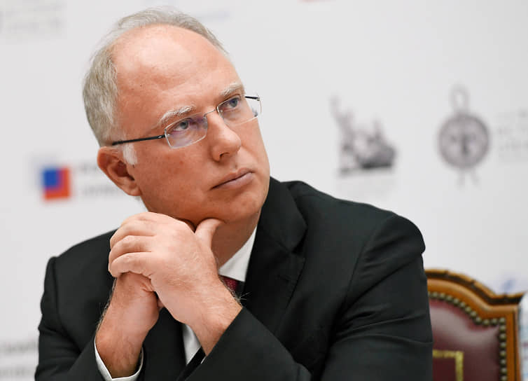 Кирилл Дмитриев