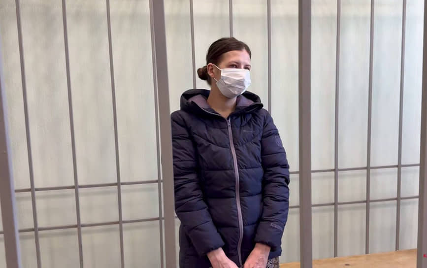 Жительница Канска в зале суда