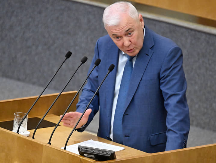 Анатолий Аксаков