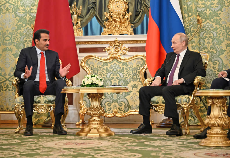 Владимир Путин и эмир Катара Тамим бен Хамад Аль Тани 