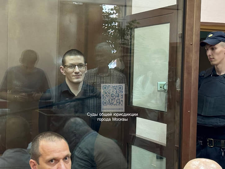 Роберт Вудлэнд в зале суда