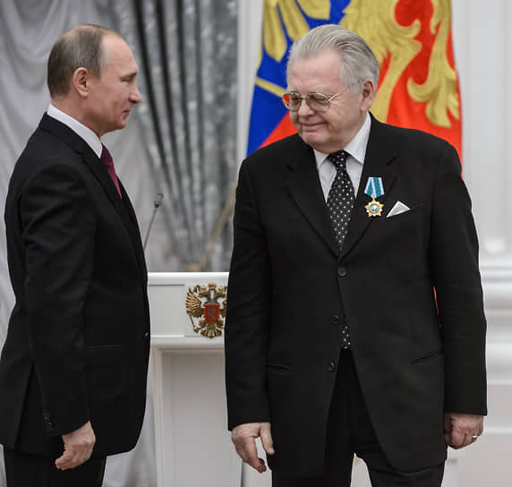 Владимир Путин и Юрий Антонов (2015 год)