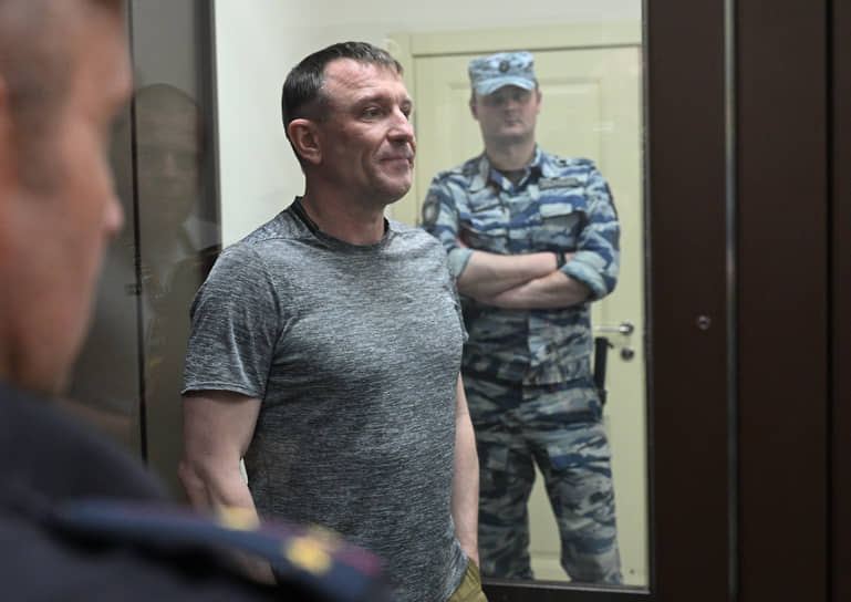 Иван Попов в зале суда