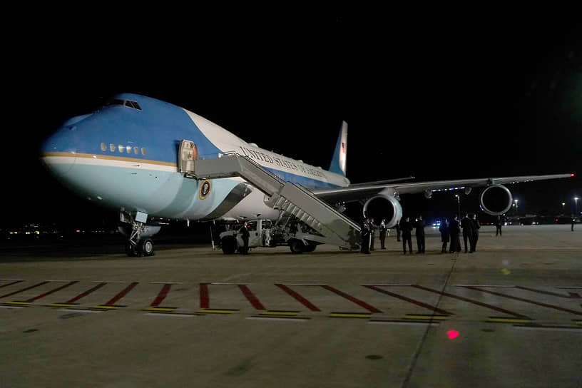 Самолет Air Force One президента США 