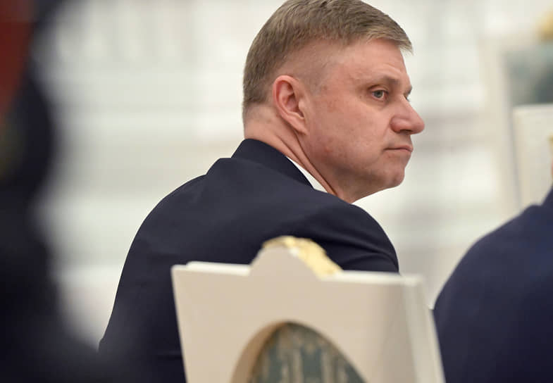 Олег Белозеров