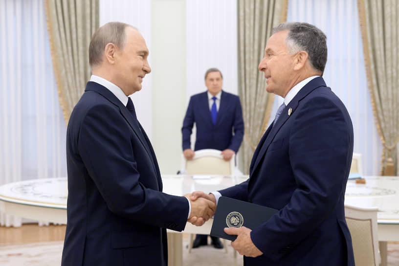Президент России Владимир Путин и спецпосланник президента США Стивен Уиткофф
