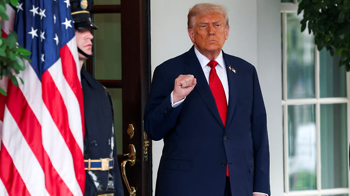 Трамп объявил о введении пошлин в 50% и 30% на импорт мебели