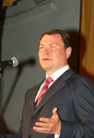 Экс-мэр Владивостока Владимир Николаев в 2008 году