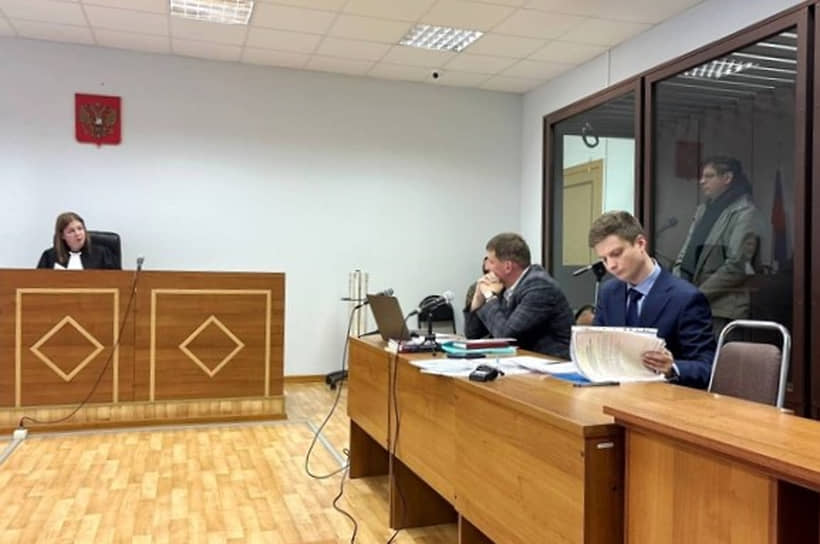 Заседание Октябрьского районного суда Иваново по делу Антона Арсеньева