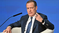 Медведев: Россию вынудили задуматься о возобновлении ядерных испытаний