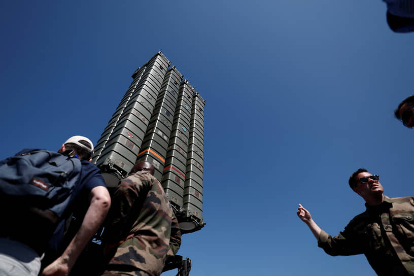 Система ПВО SAMP/T на международном авиасалоне  в Ле Бурже (Франция) (июнь 2025 года)