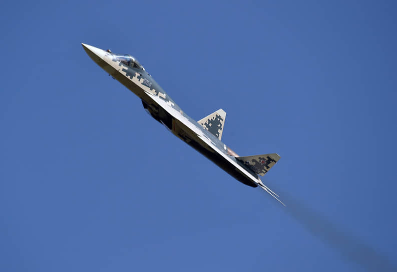 Истребитель пятого поколения Су-57