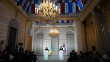 Макрон отказался поучать Украину из-за коррупционного скандала