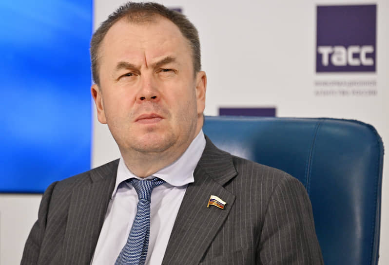 Первый заместитель руководителя фракции ЛДПР в Госдуме Станислав Наумов