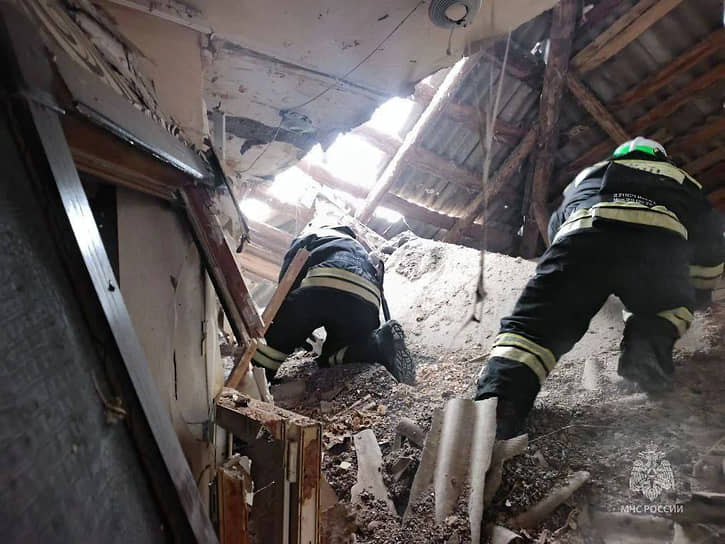 Последствия взрыва газа в городе Петров Вал