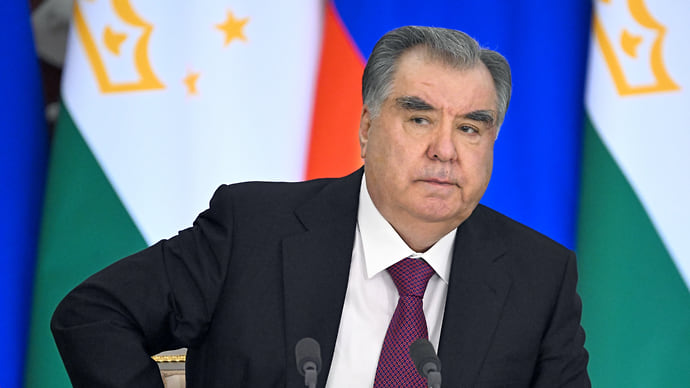 Президент Таджикистана осудил атаку БПЛА на резиденцию Путина